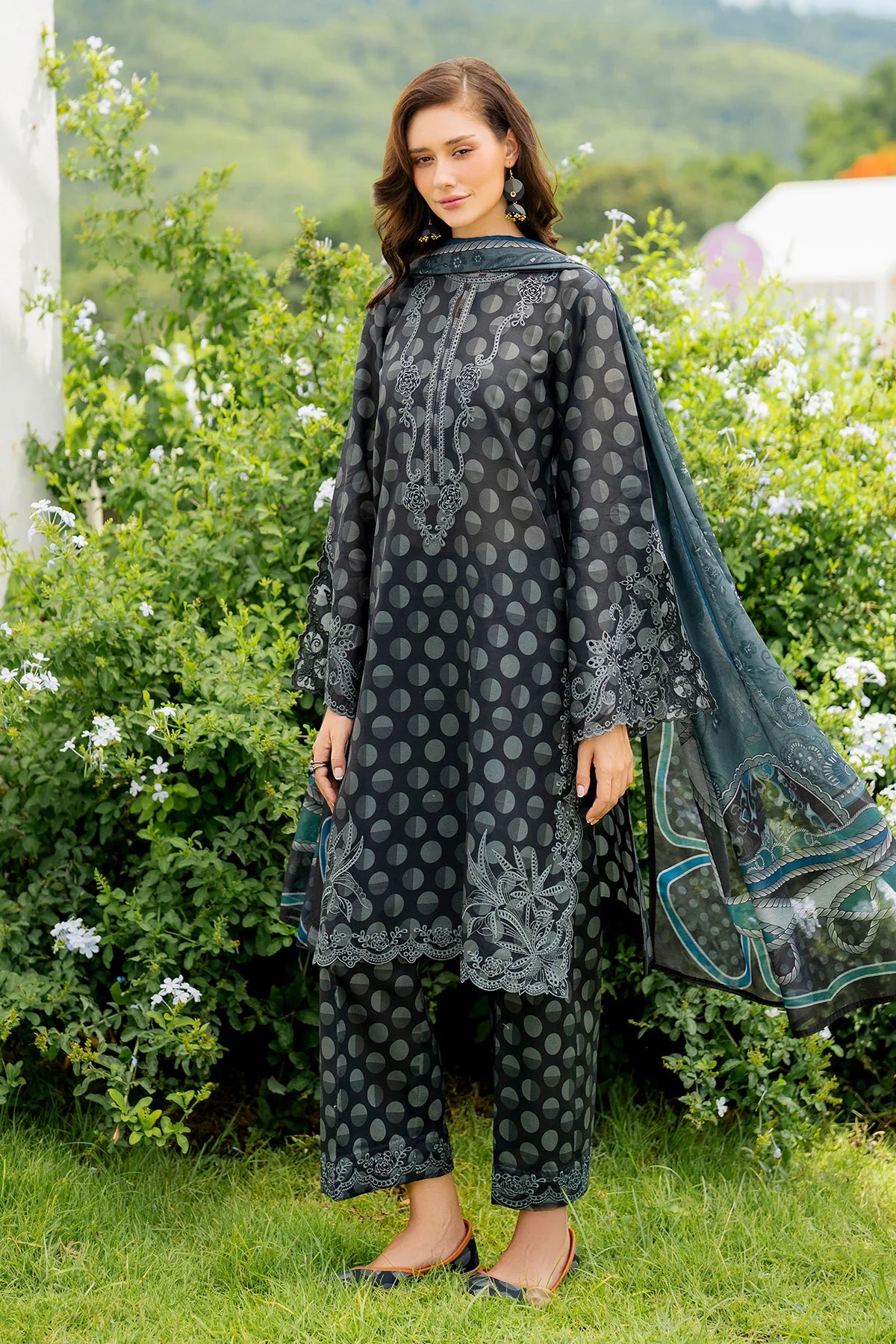 Winter 2025 Khaddar 3-Piece Suit – DIGITAL PRINTED