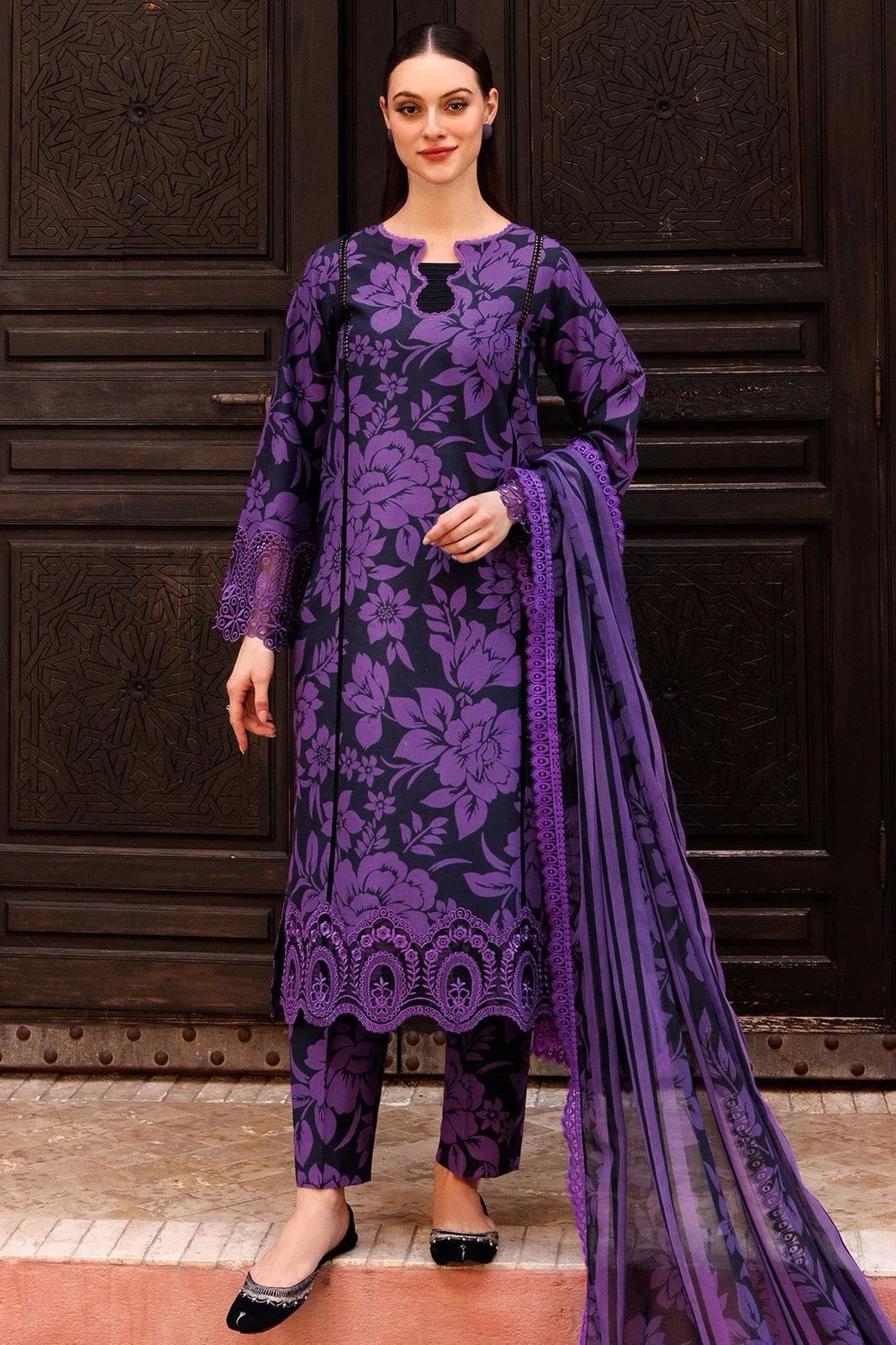 Winter 2025 Khaddar 3-Piece Suit – Bold Purple Floral Print with Embroidered