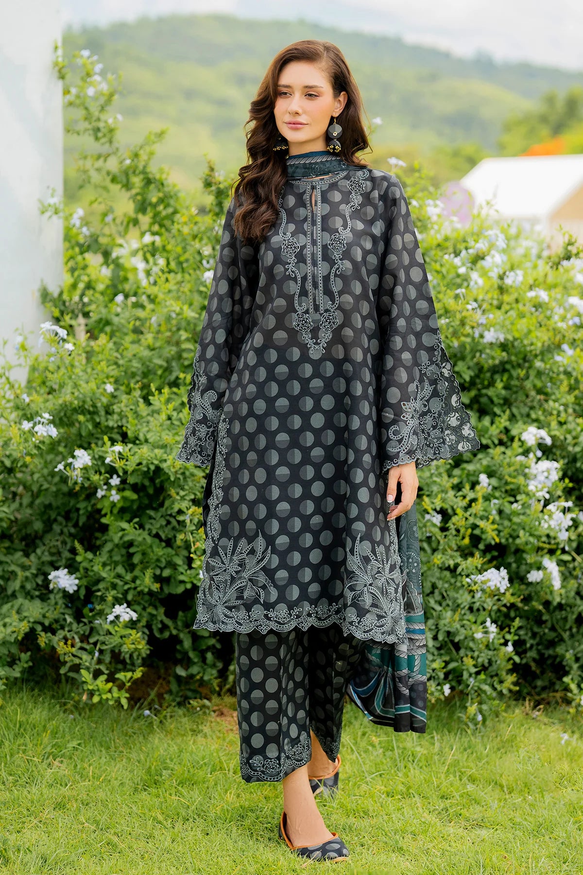 Winter 2025 Khaddar 3-Piece Suit – DIGITAL PRINTED