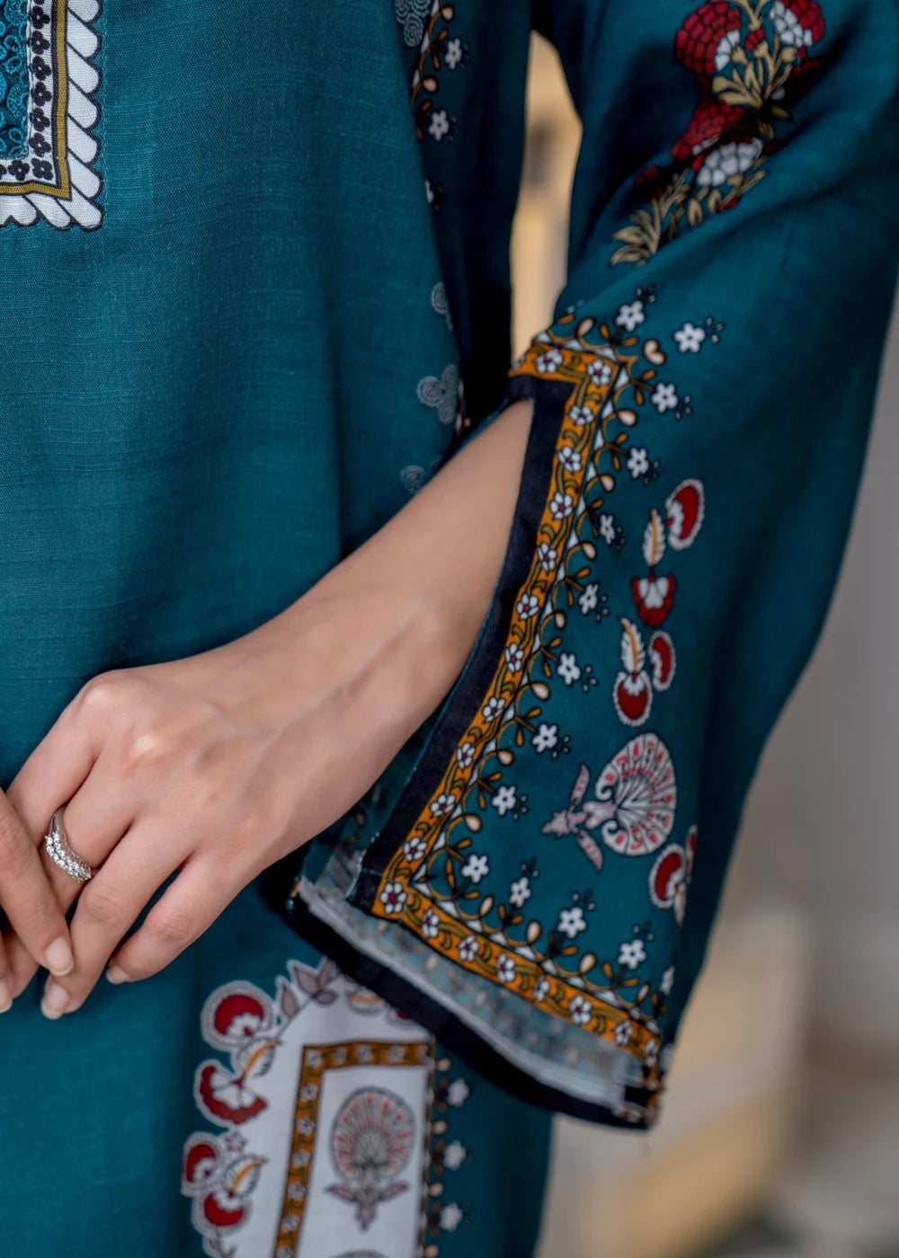 Winter Collection 2025 DORIYA VISCOUS 3pc